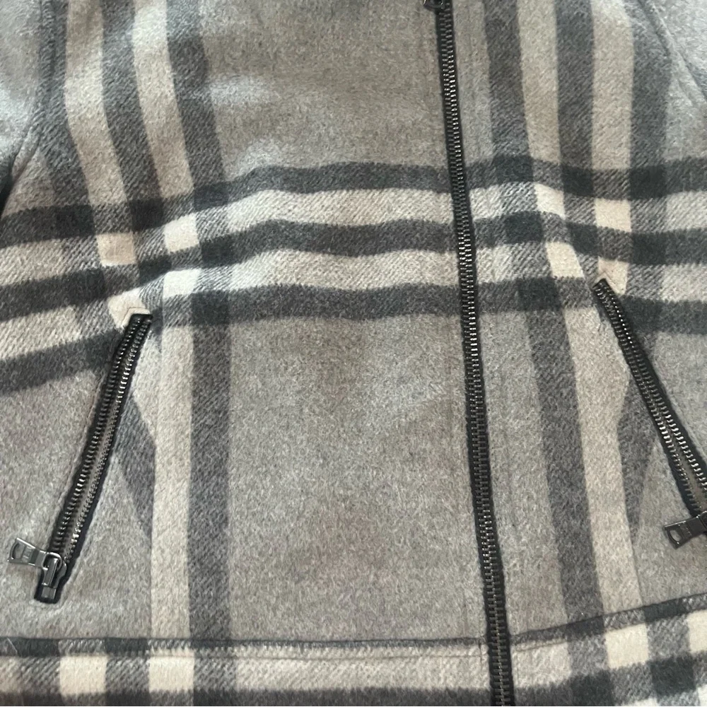 GAP‎ Gray and Black plaid Puffer wool Coat
